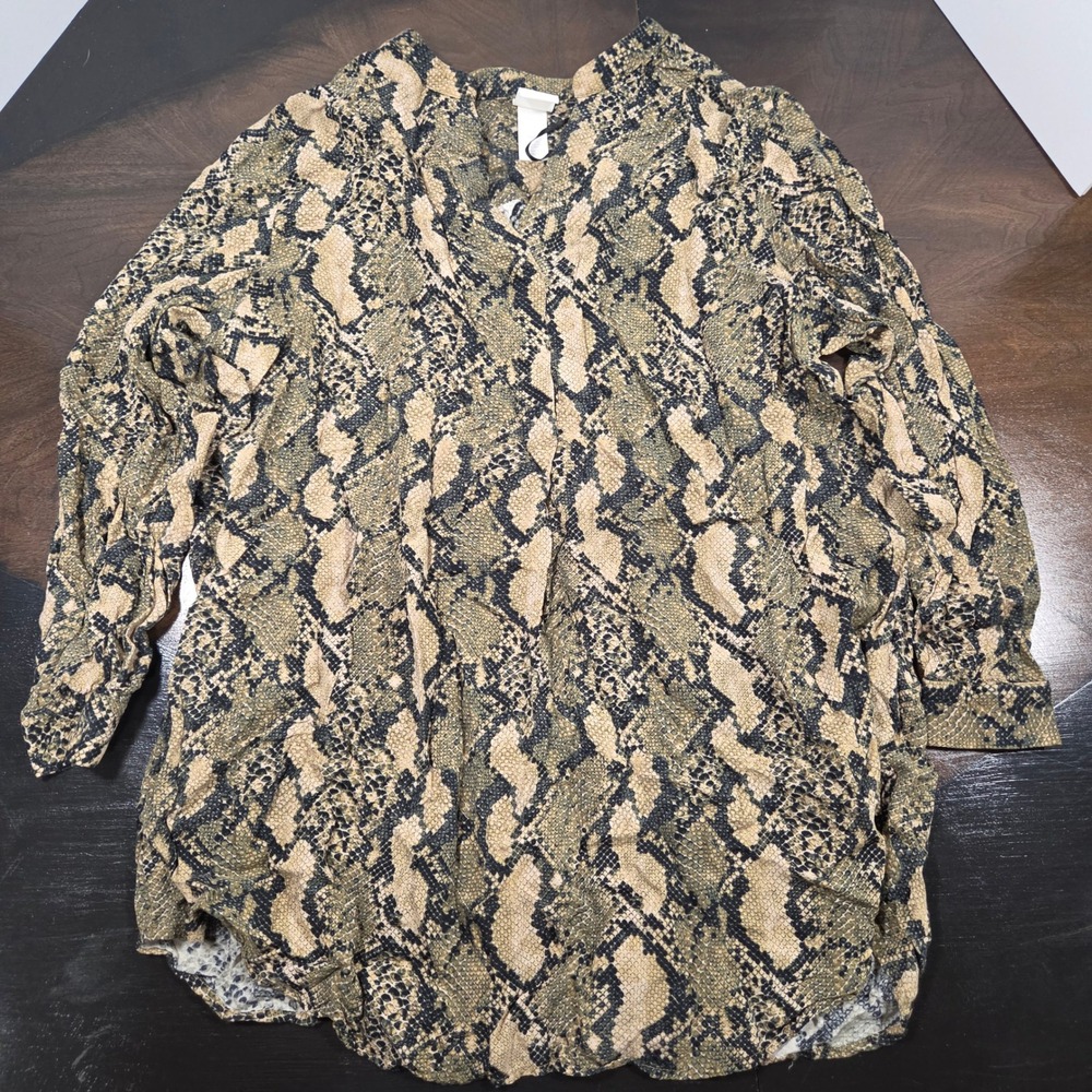 H&M Green Snakeskin Blouse Women Size 10 Long Sleeve Tunic Top